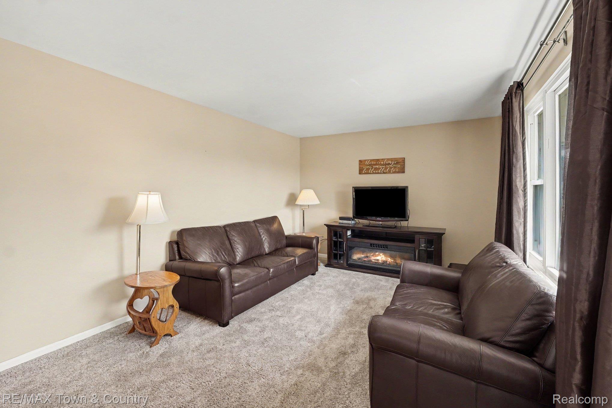 5224 Durwood Drive