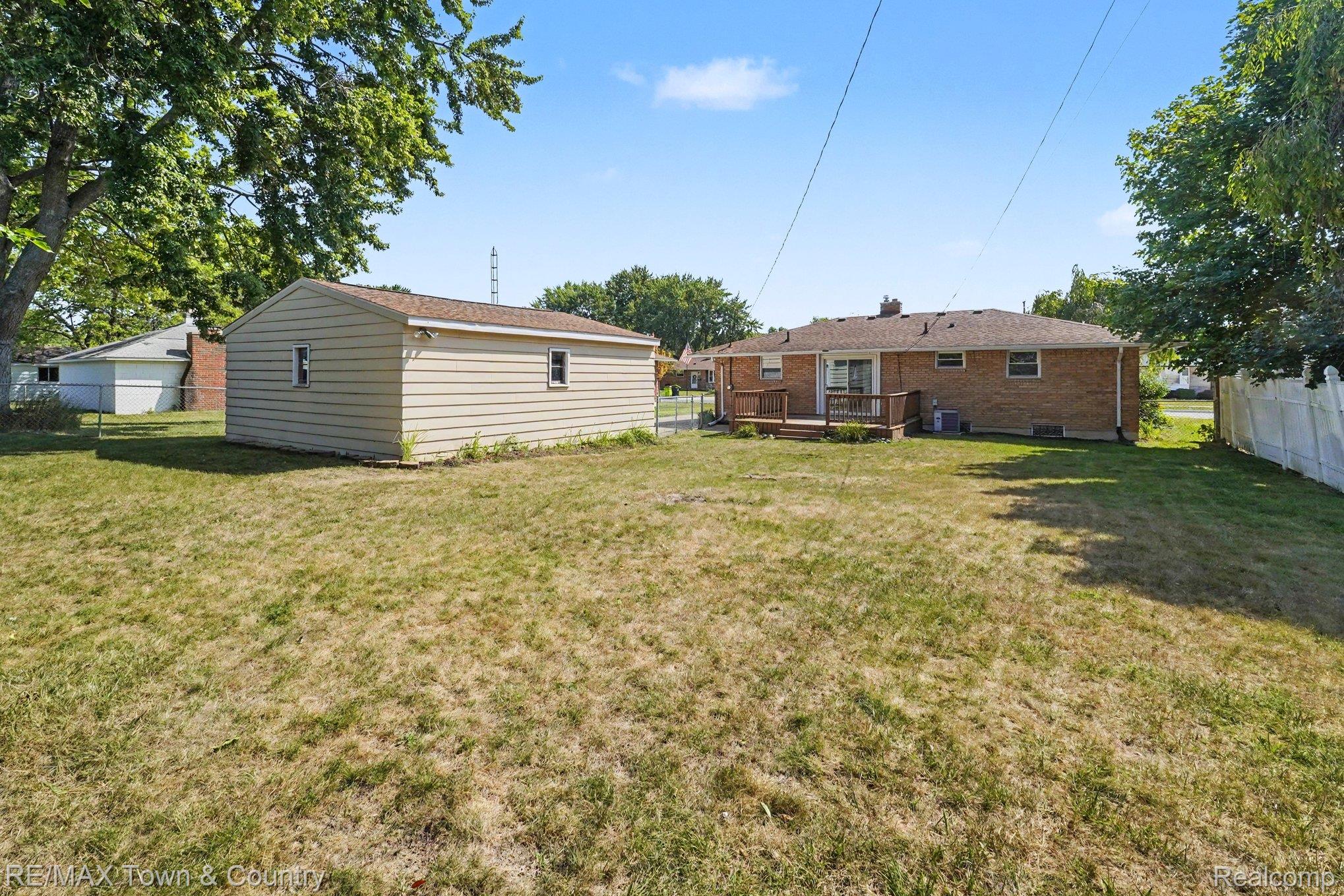 5224 Durwood Drive