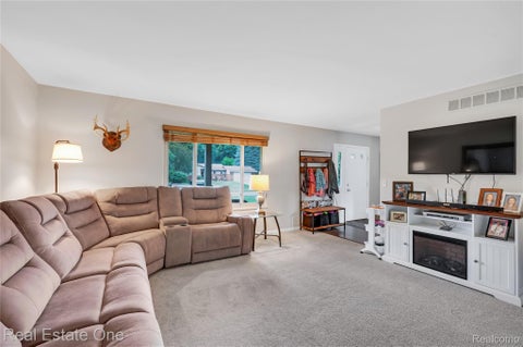 Tiny photo for 9694 Klais Road, Independence Charter Township, MI 48348 (MLS # 20261067864)