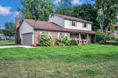 Tiny photo for 9694 Klais Road, Independence Charter Township, MI 48348 (MLS # 20261067864)