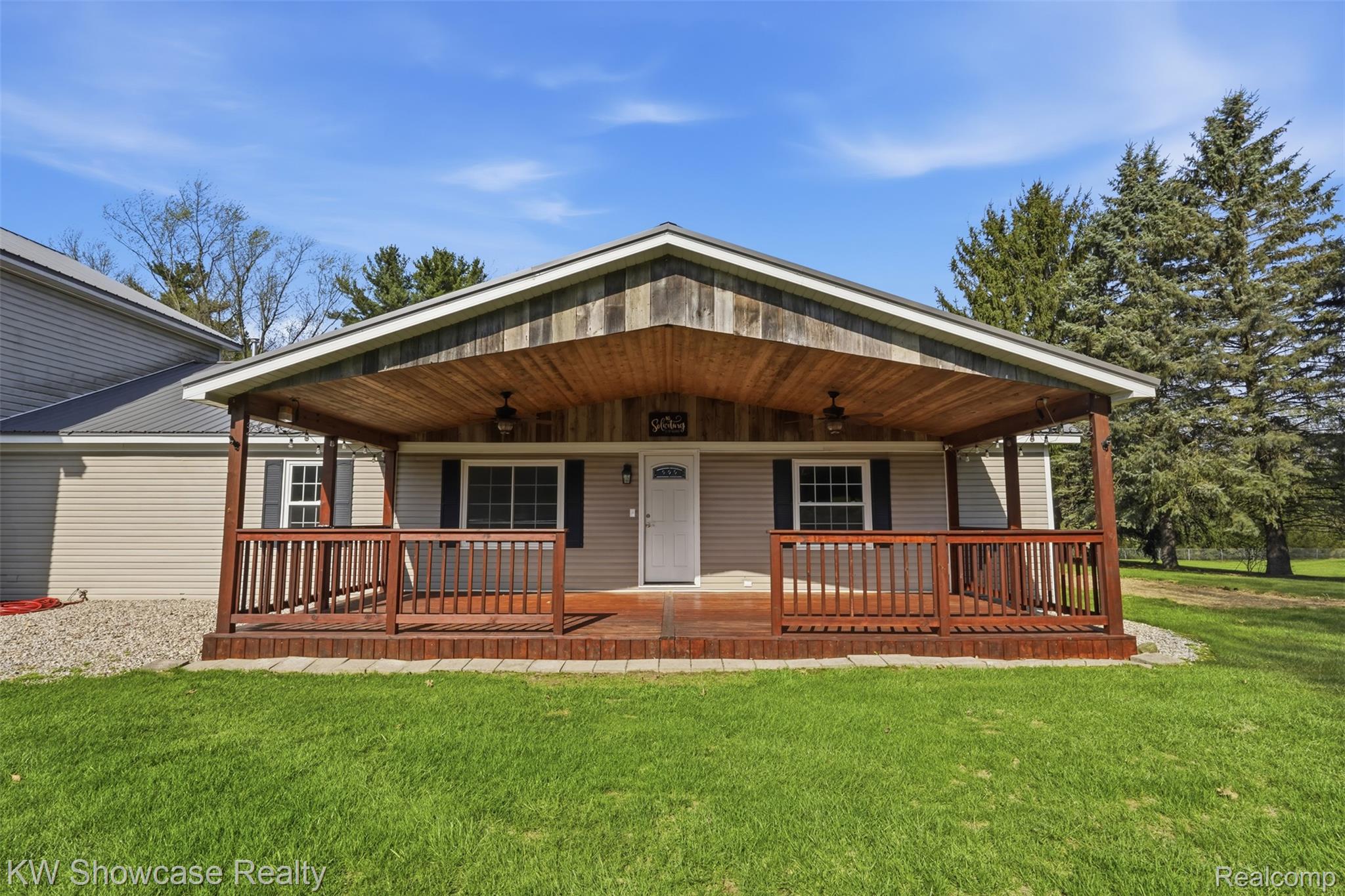 3708 Hideaway Court