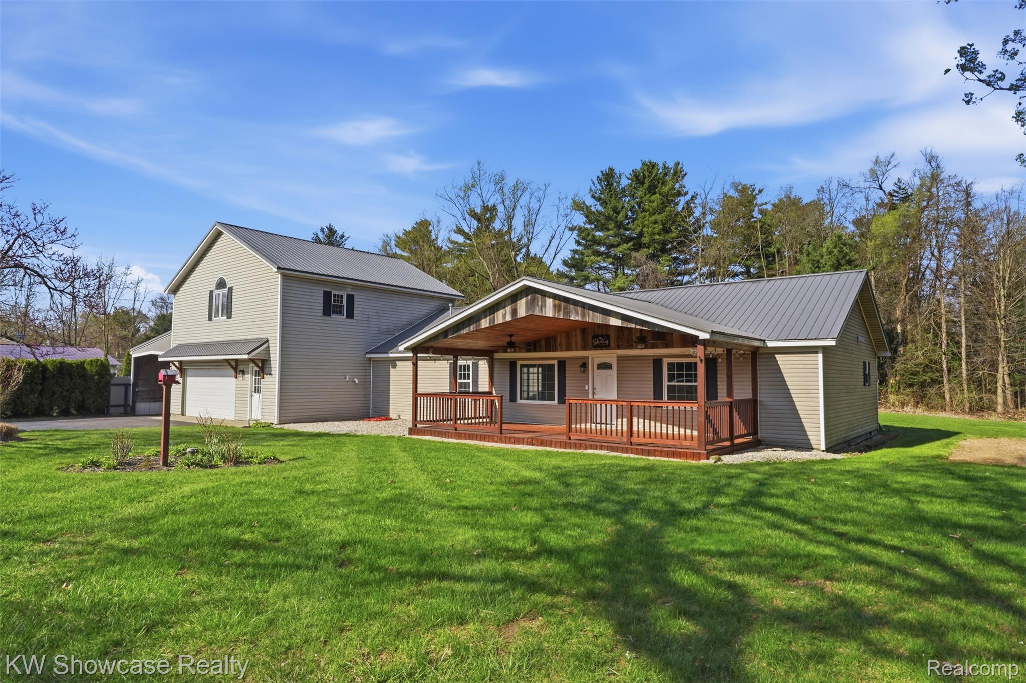 3708 Hideaway Court
