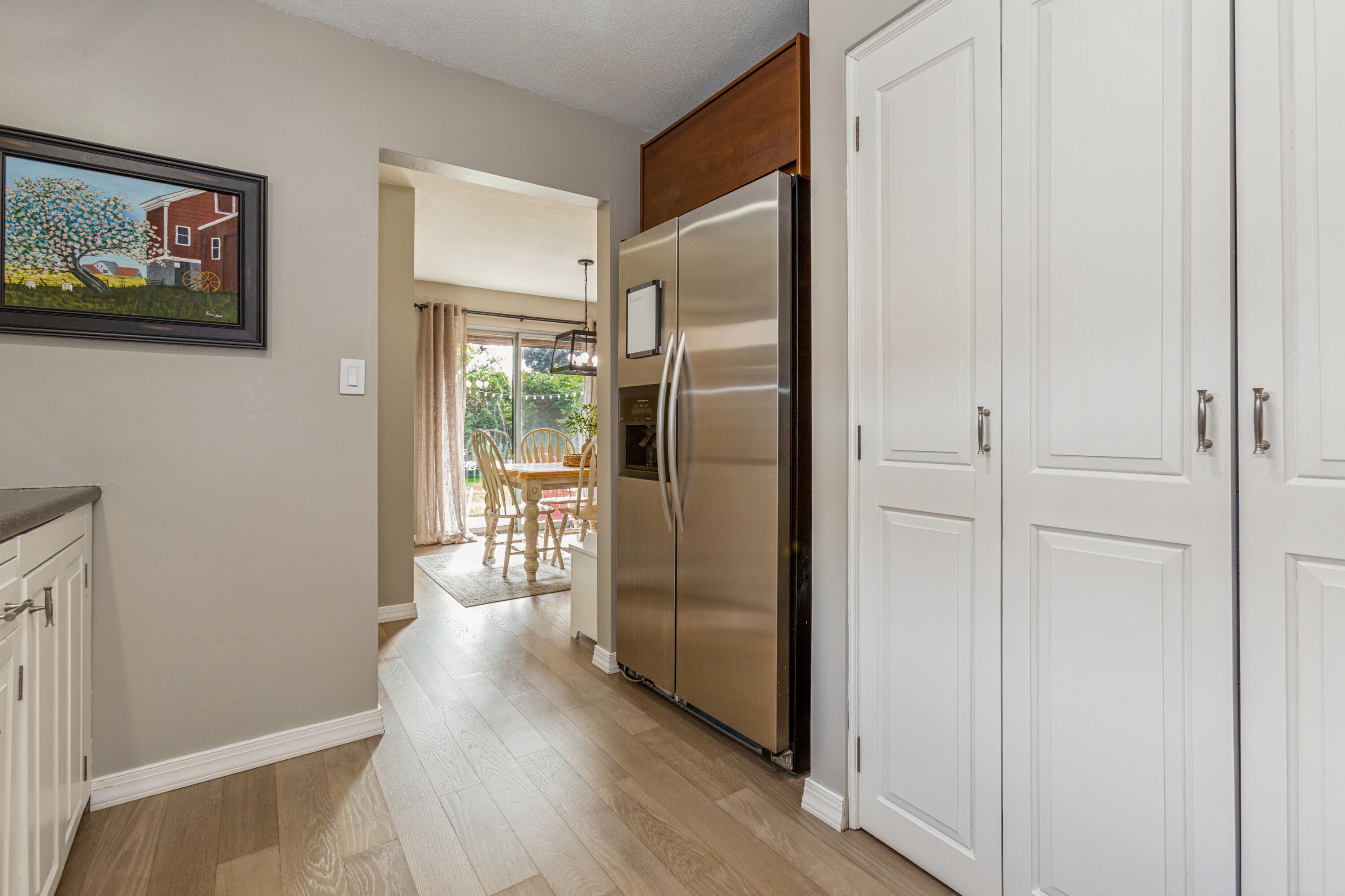 2727 S Lakeshore Drive 11