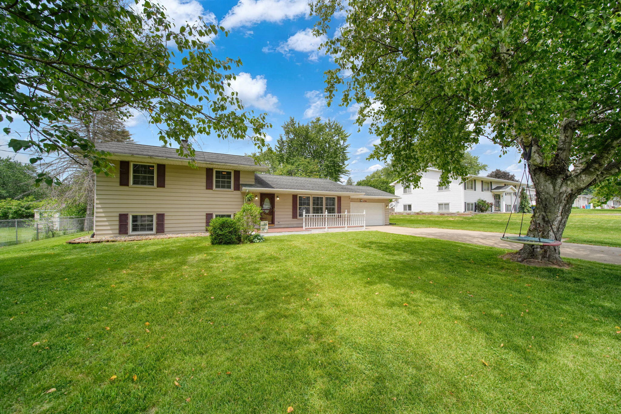 3720 Saint Anne Avenue