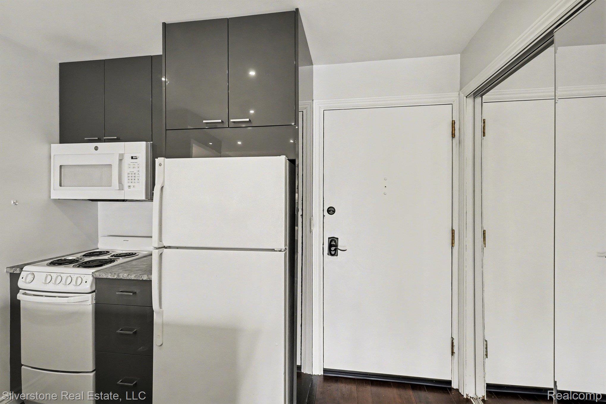 35300 Woodward Avenue