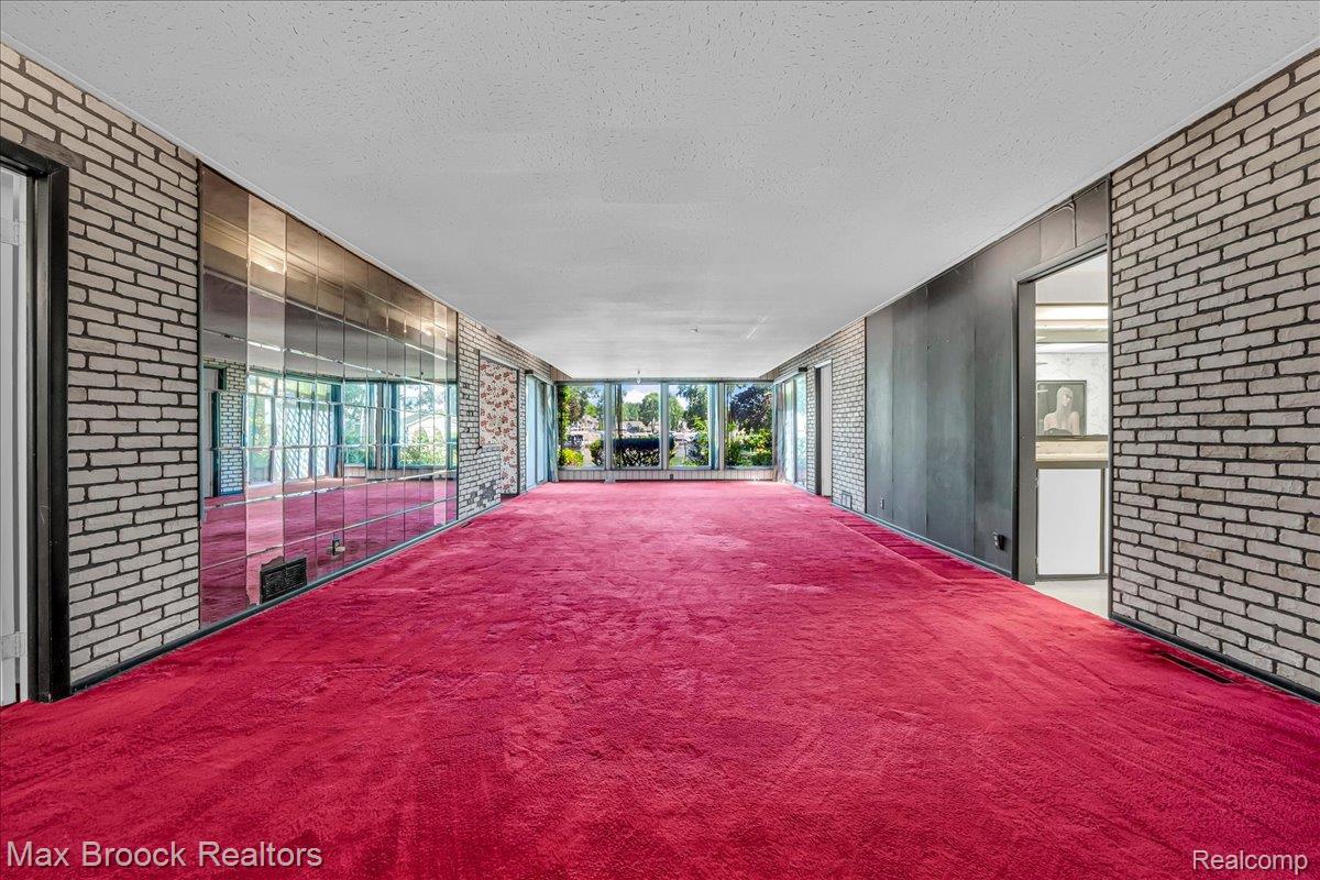 2840 Wall Street