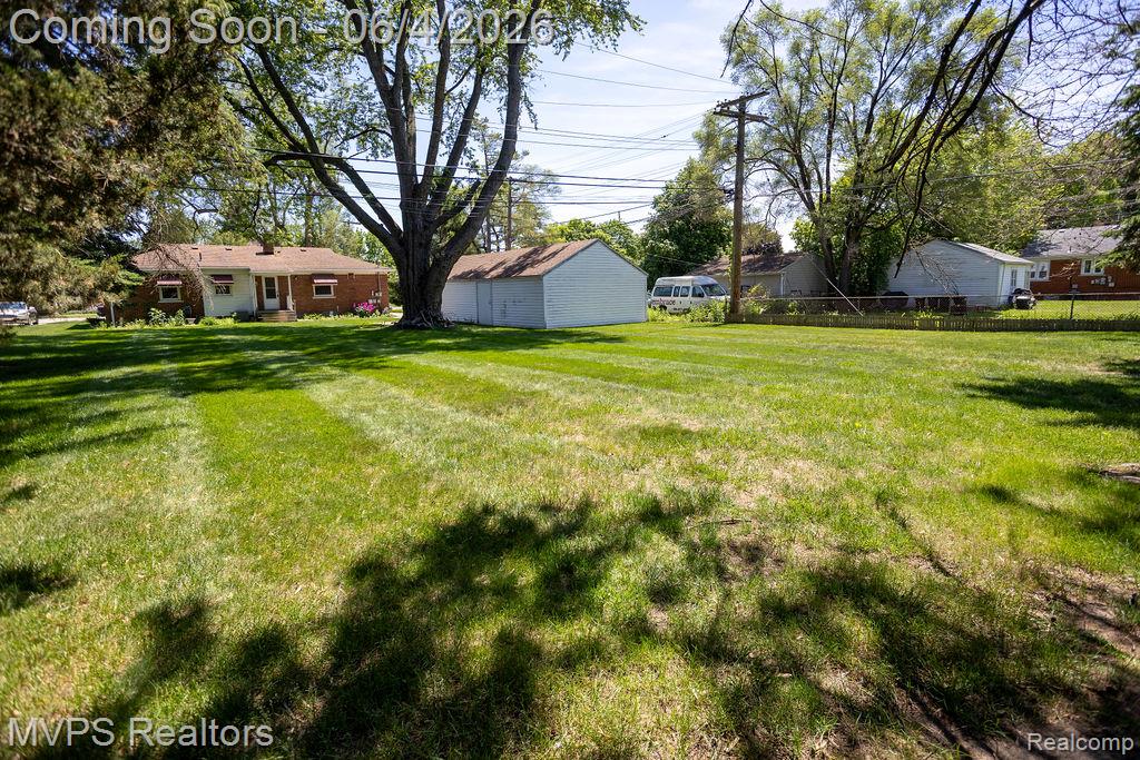 33033 Edgegrove