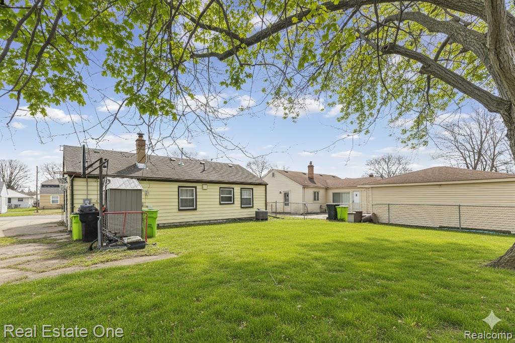 26641 RIDGEMONT Street