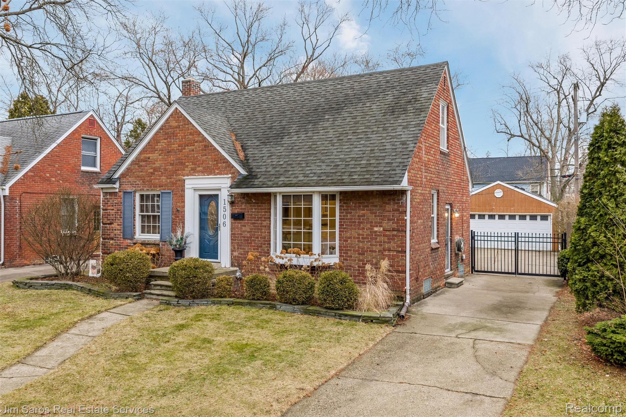 1506 N Pleasant Street