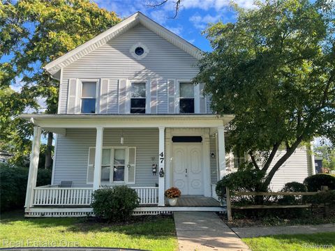 47 Pope Street Lapeer City MI 48446