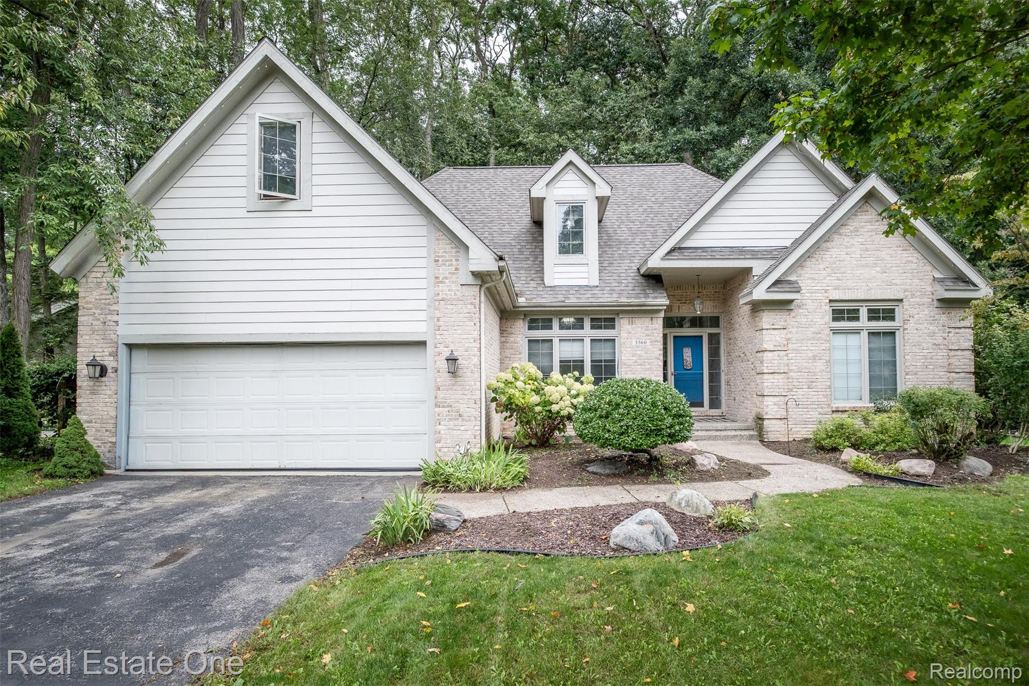 5560 Huron Hills Drive