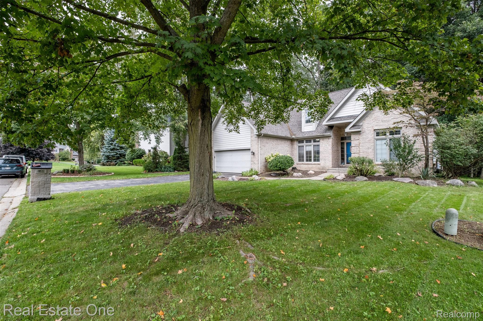 5560 Huron Hills Drive