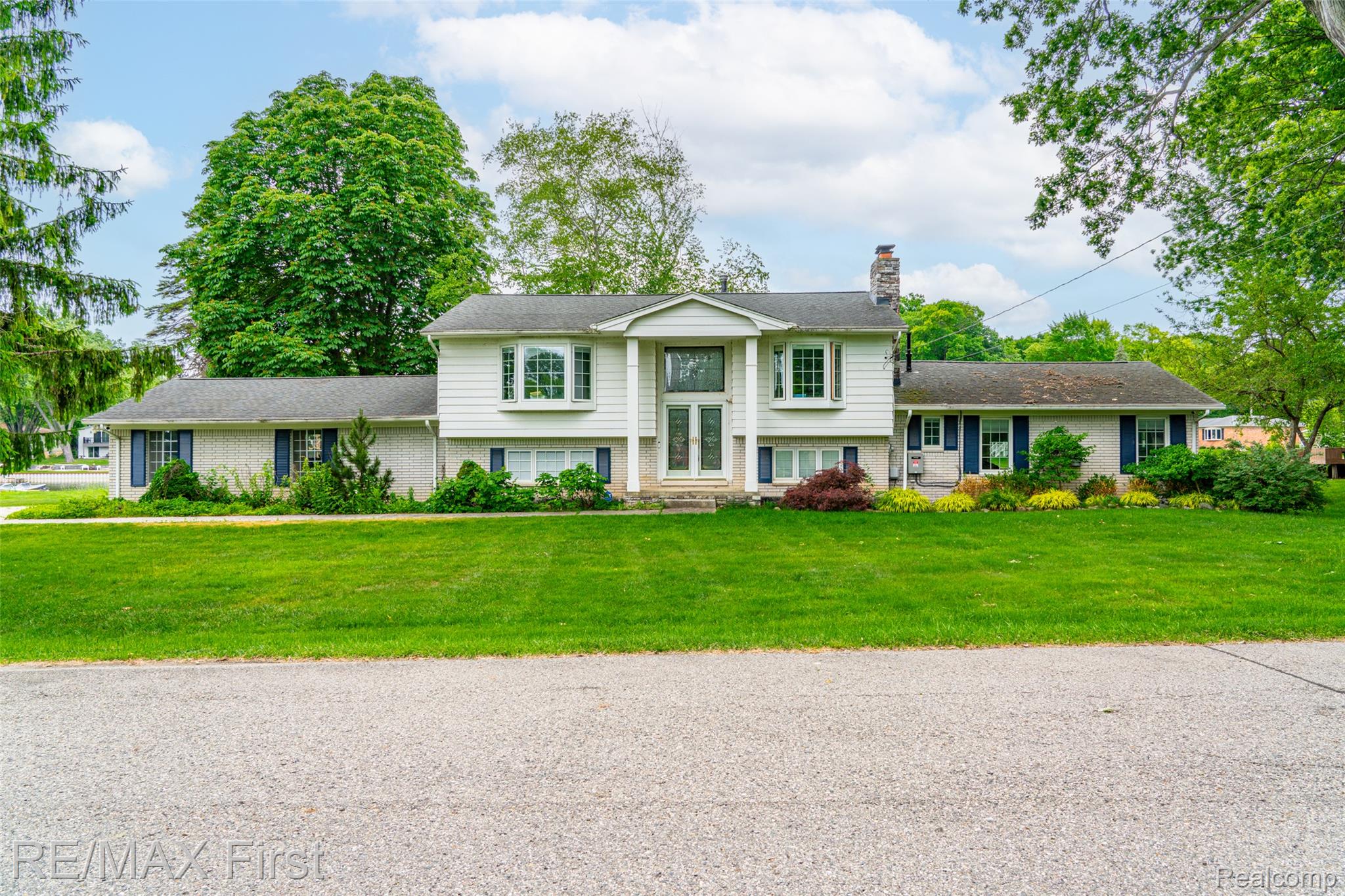 7436 Oak Bay Drive