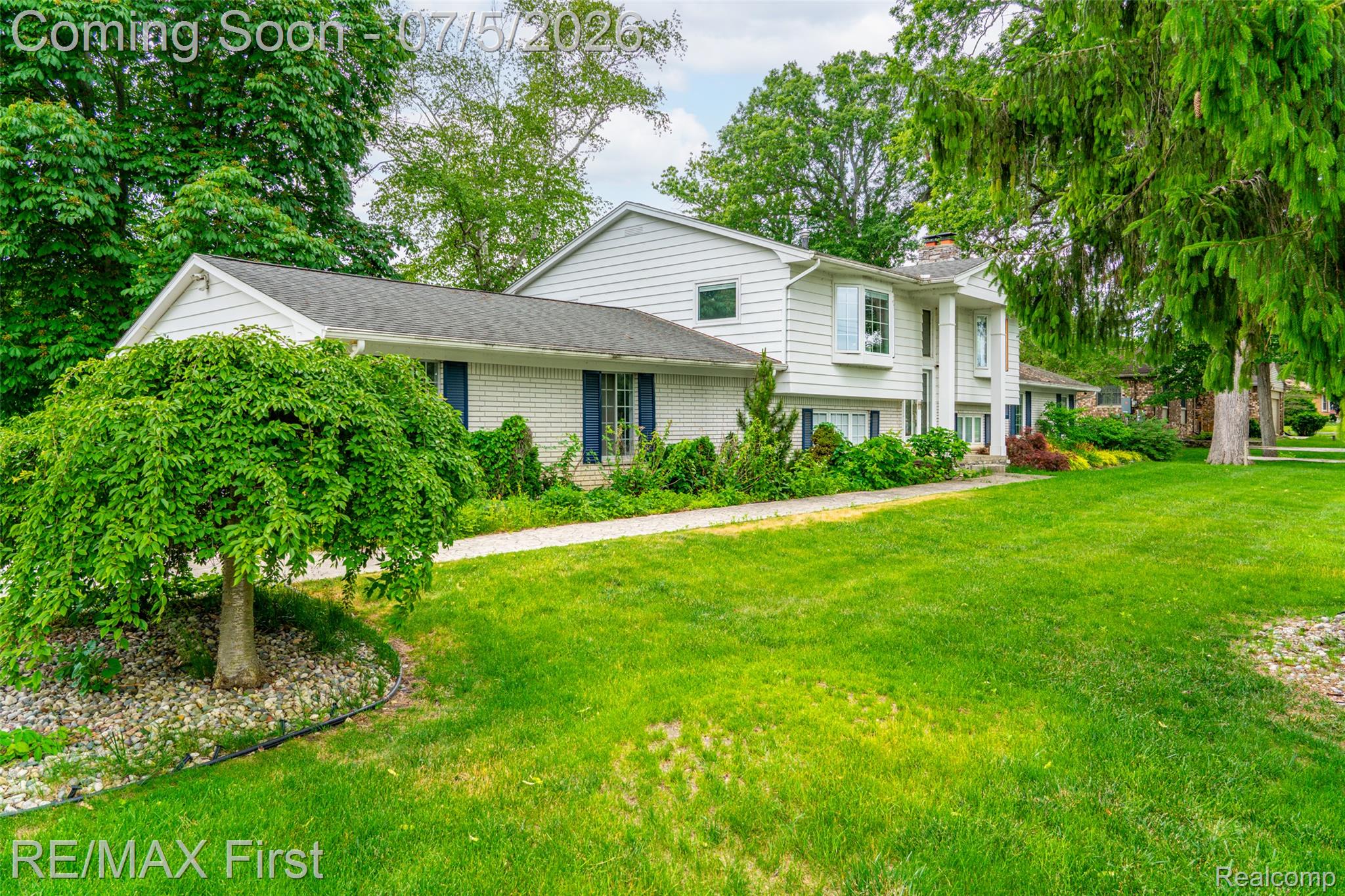 7436 Oak Bay Drive