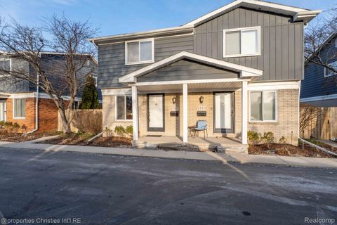 1787 Southfield Road Birmingham City MI 48009