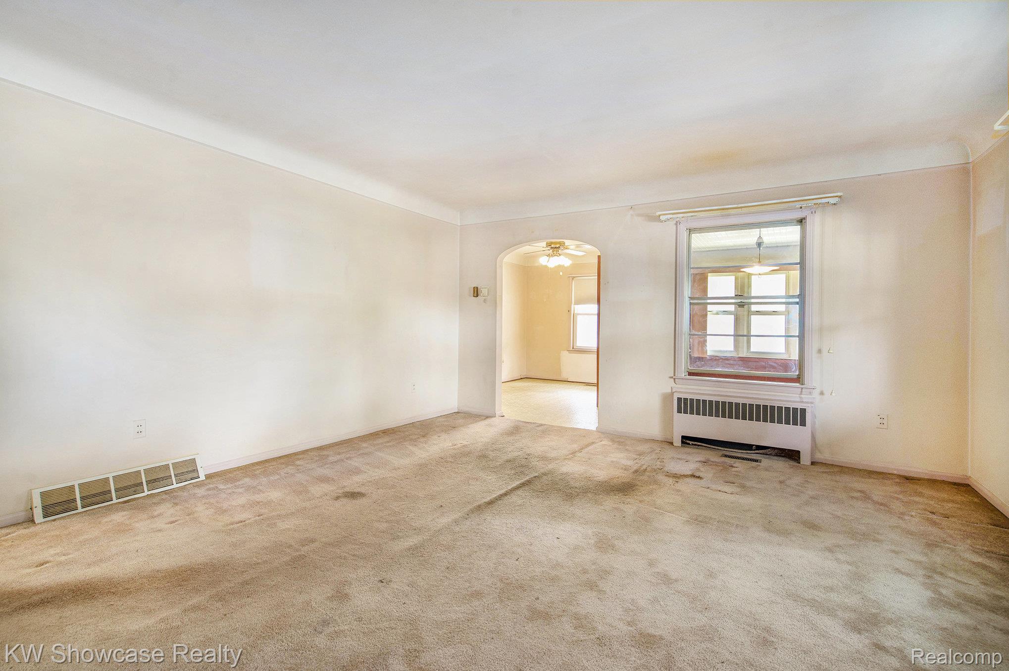 18638 Shadyside Street