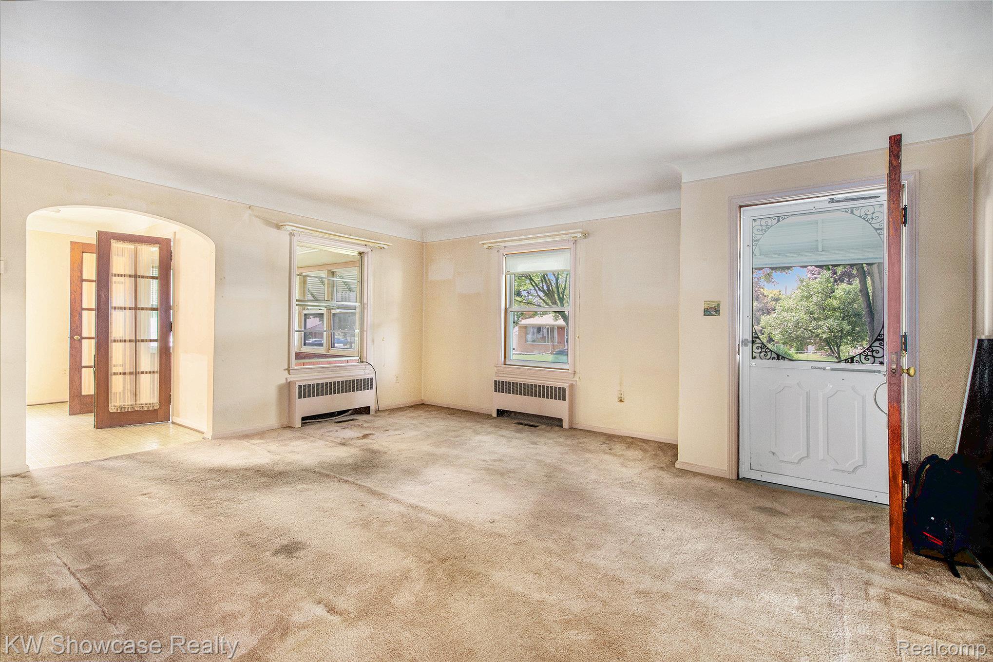 18638 Shadyside Street