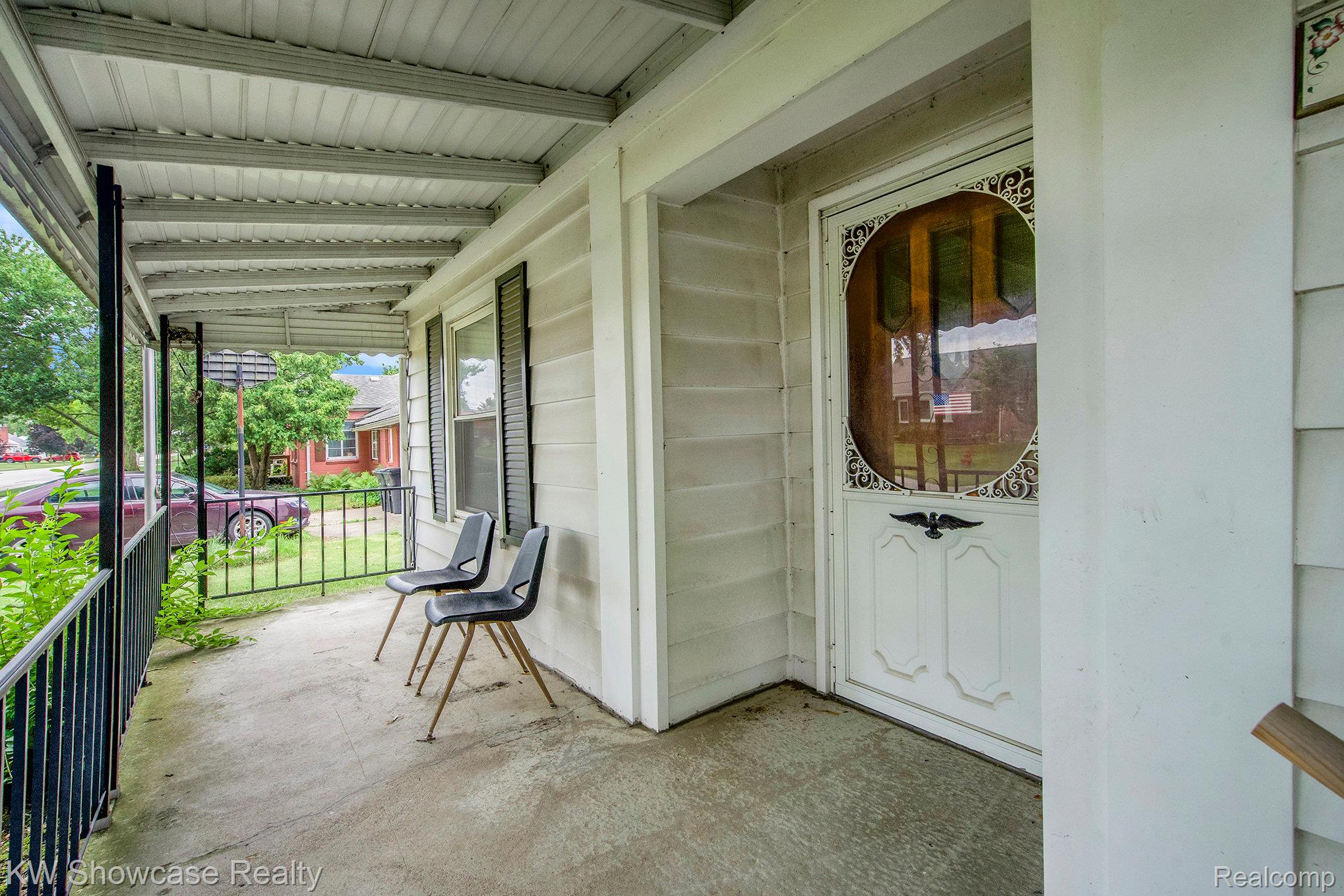 18638 Shadyside Street