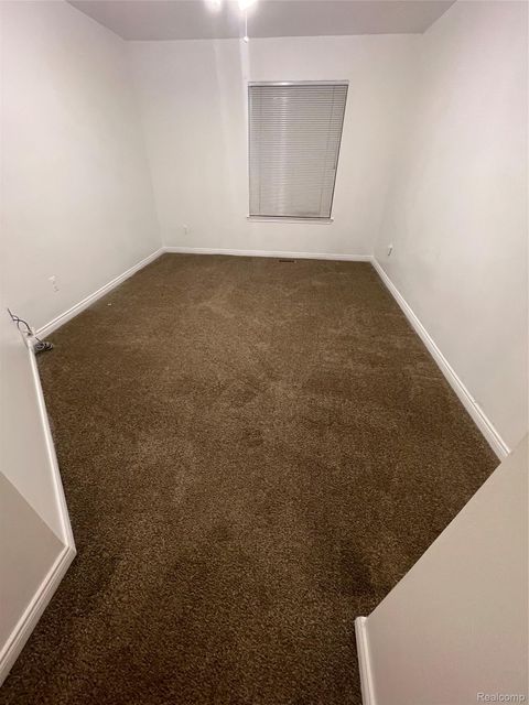 13239 St Ervin Avenue 34 Detroit City MI 48215