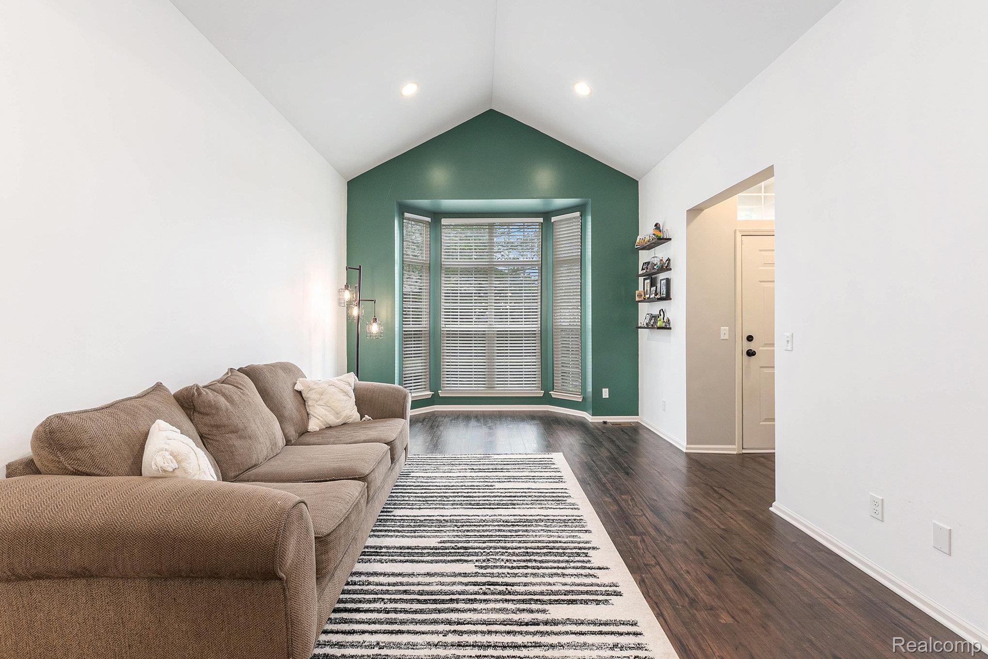 17102 Caitlin Circle