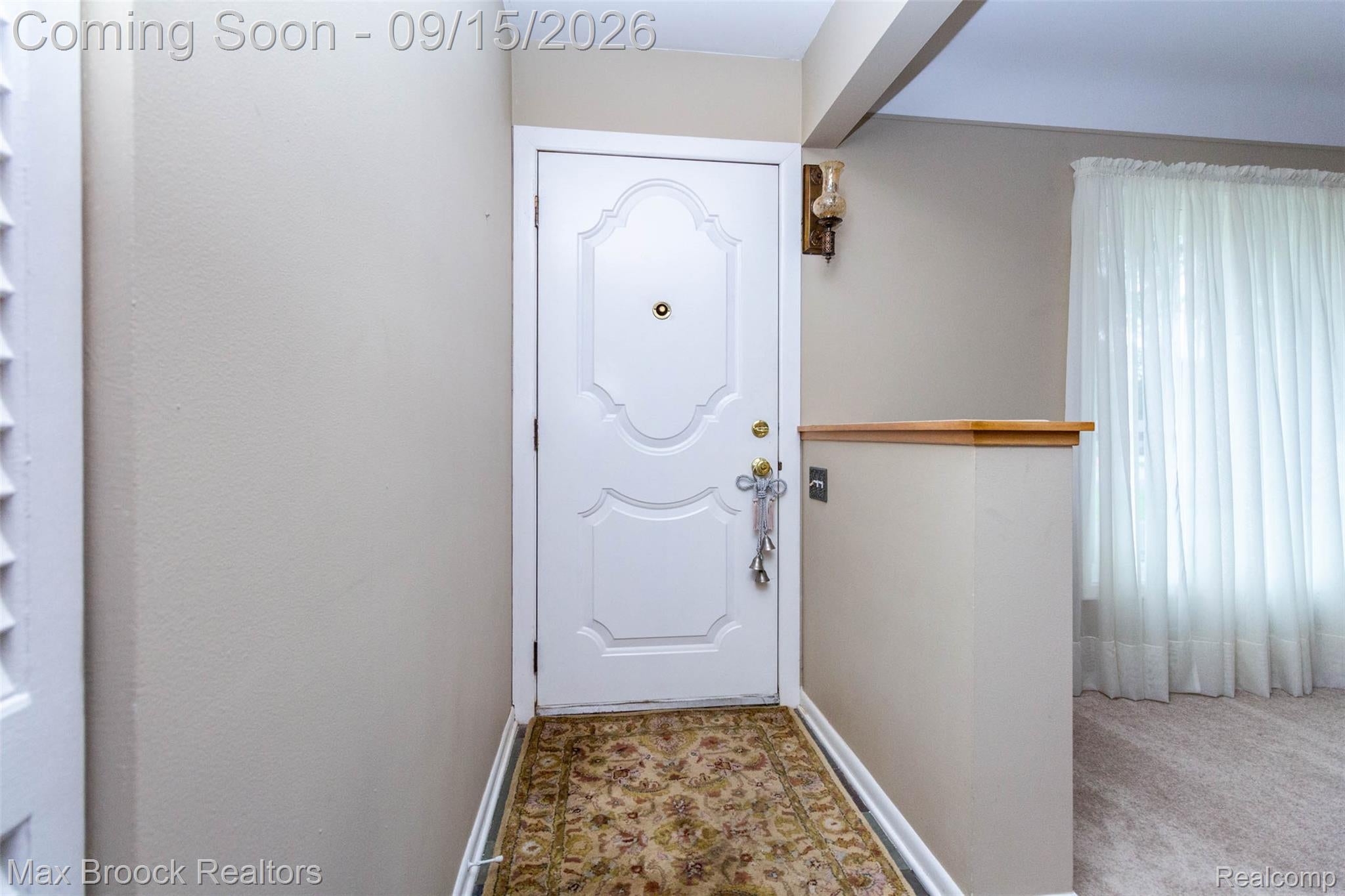 28513 W Kalong Circle