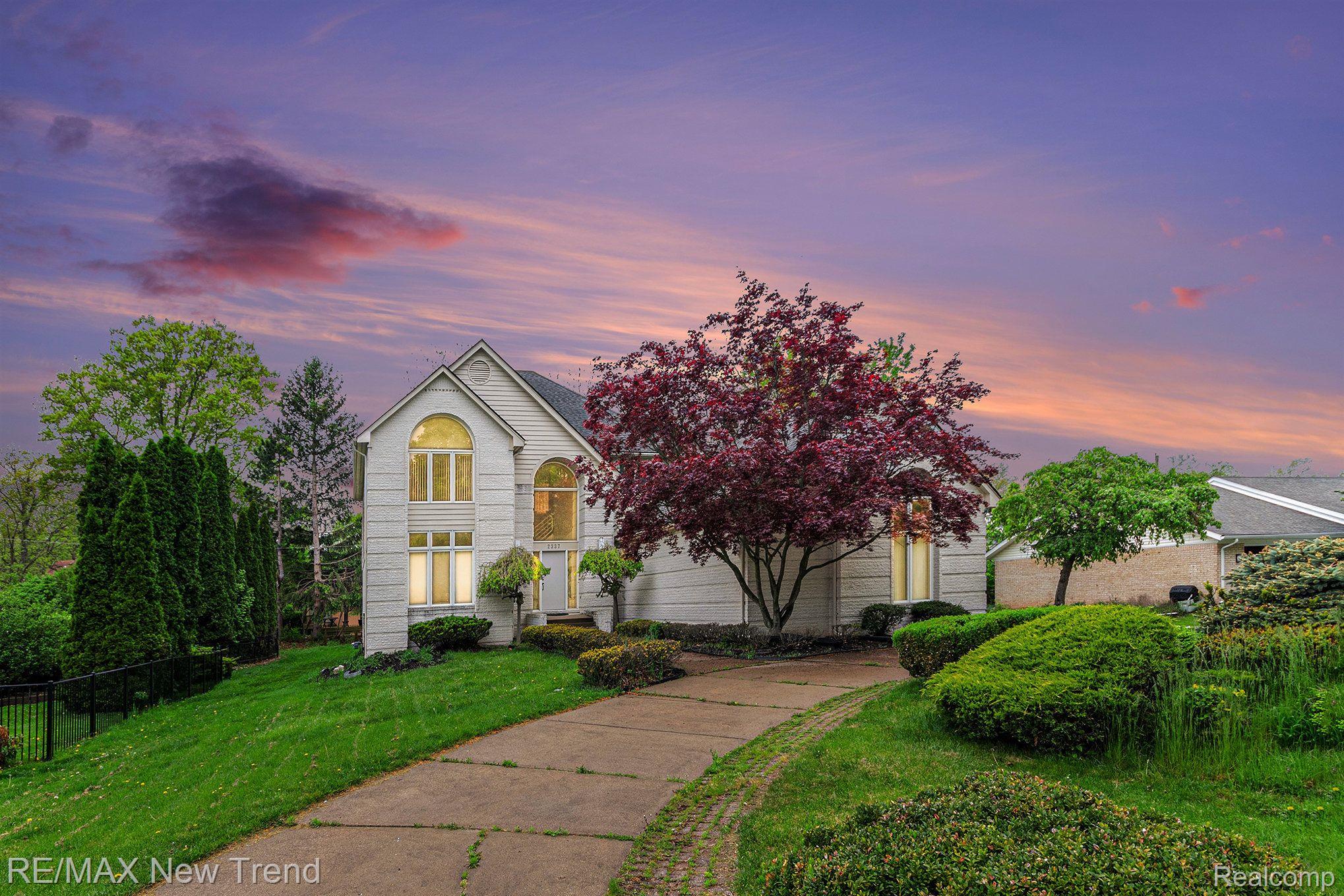 2337 HORSESHOE Drive