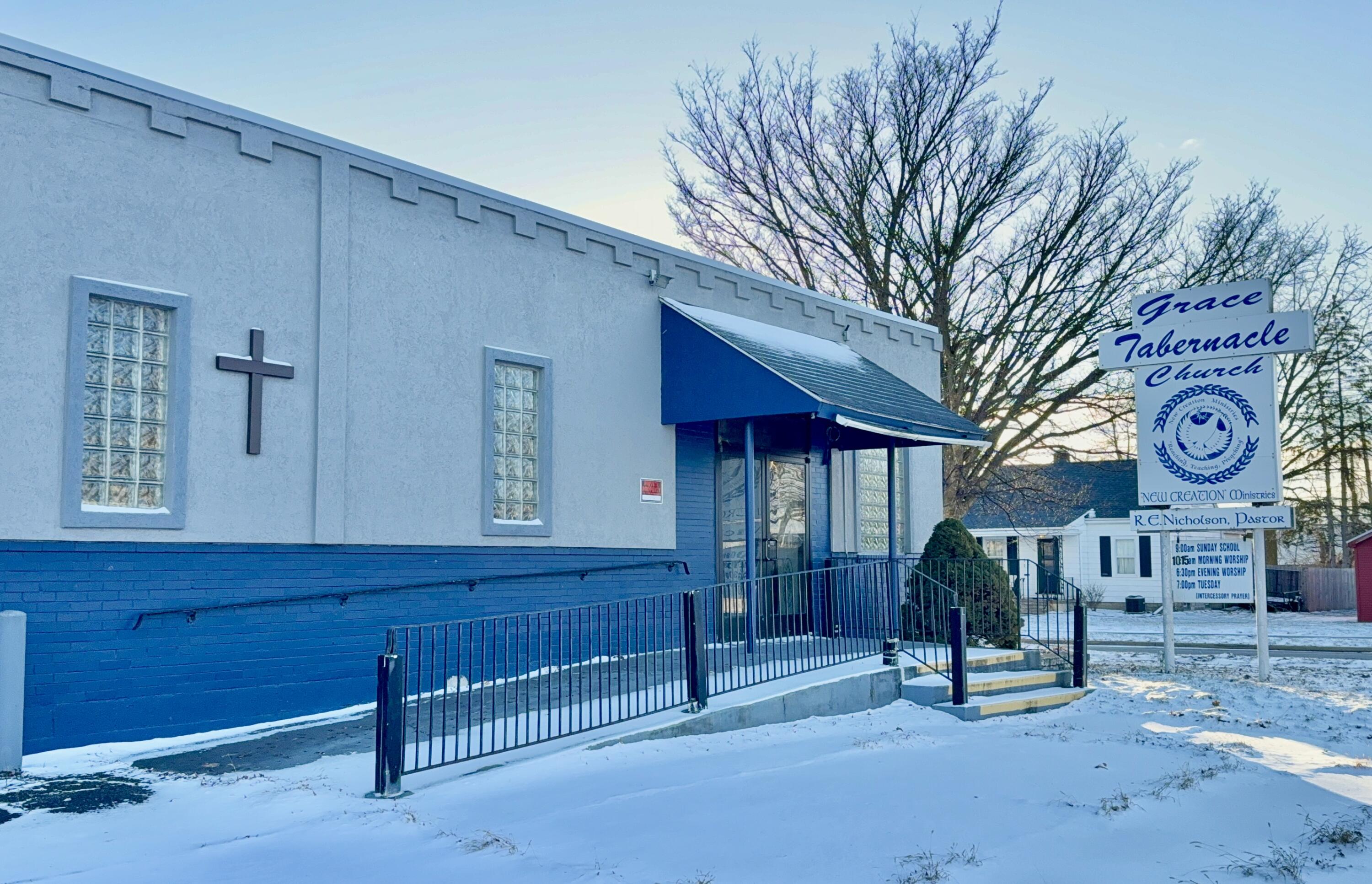 1819 W Willow Street