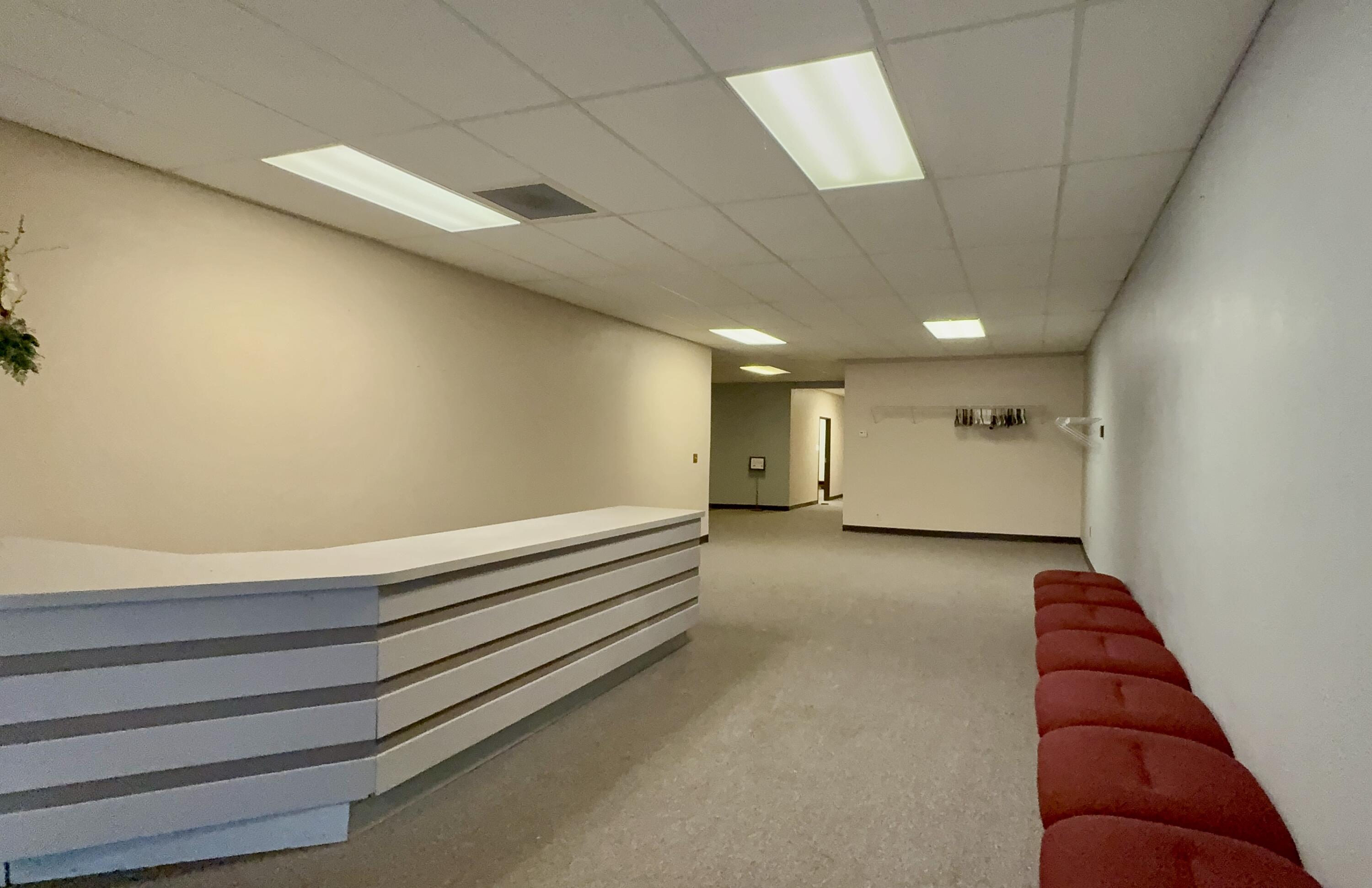 1819 W Willow Street