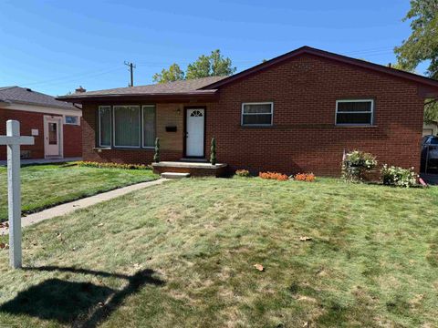 1742 Lakeview Street Trenton City MI 48183