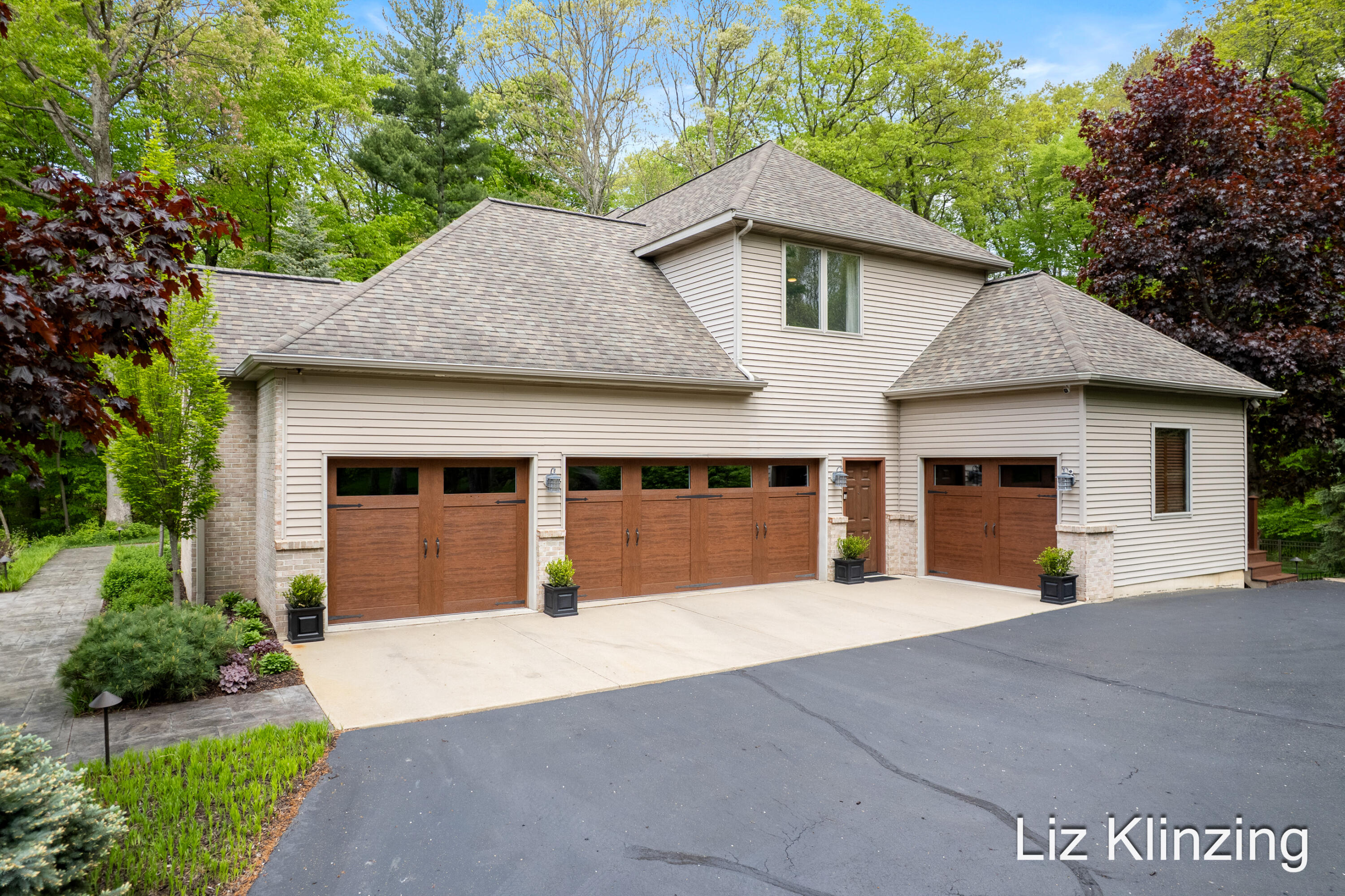 966 Timber Winds Drive SW