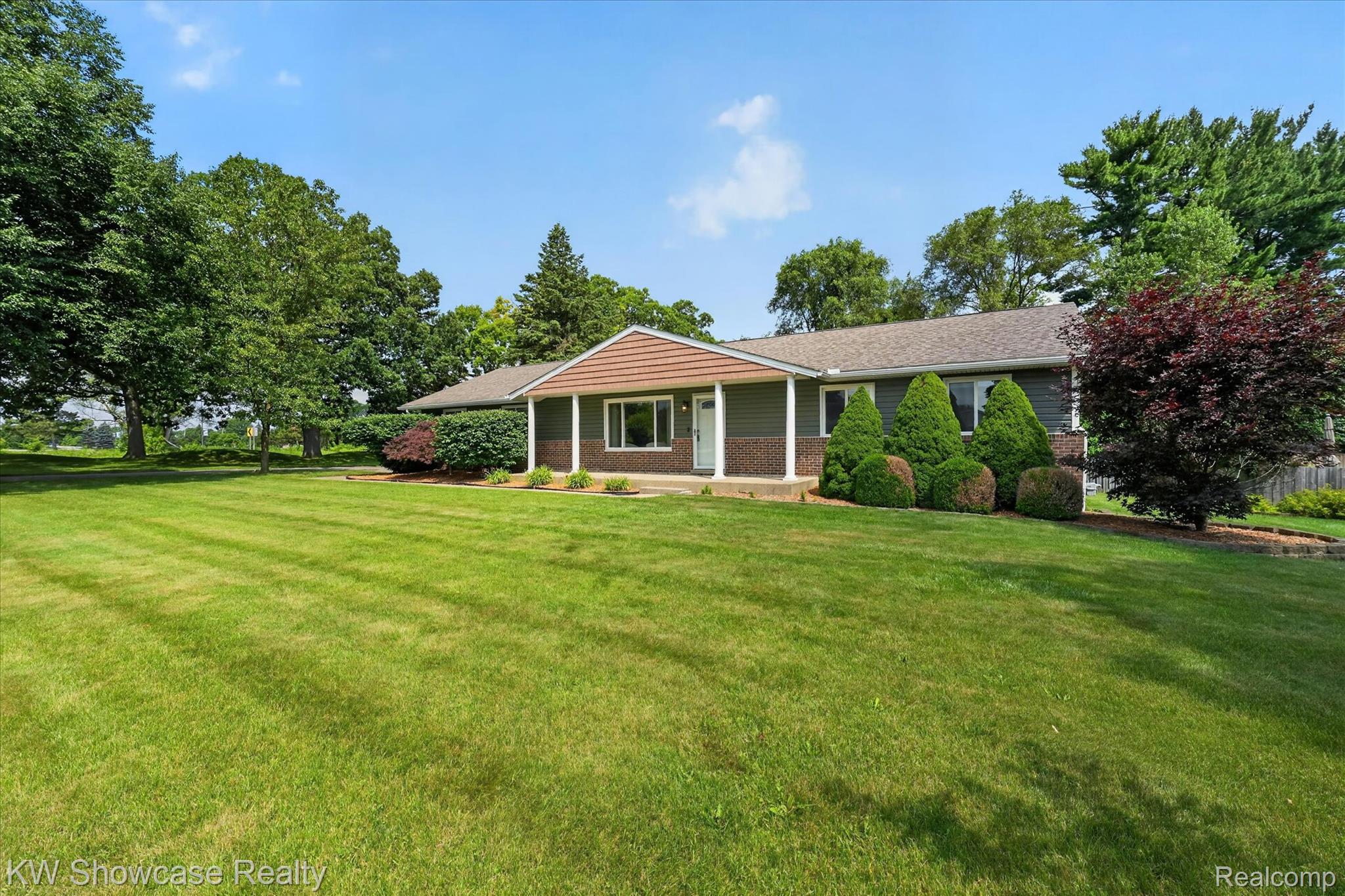 11498 Fox N Hounds Drive