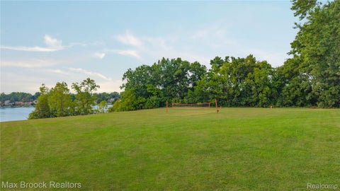 Tiny photo for 2222 Montroyal Avenue, Waterford Charter Township, MI 48328 (MLS # 20261068087)
