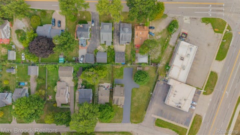 Tiny photo for 2222 Montroyal Avenue, Waterford Charter Township, MI 48328 (MLS # 20261068087)