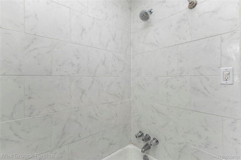 Tiny photo for 2222 Montroyal Avenue, Waterford Charter Township, MI 48328 (MLS # 20261068087)