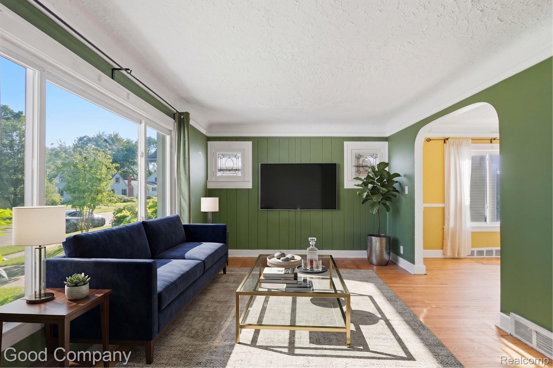 520 E Muir Avenue