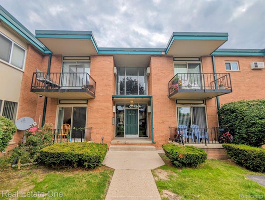 1942 AXTELL DR APT 7, TROY, MI 48084 - Image b0dcbdec322c686939b1bcae433221b6/3444526451