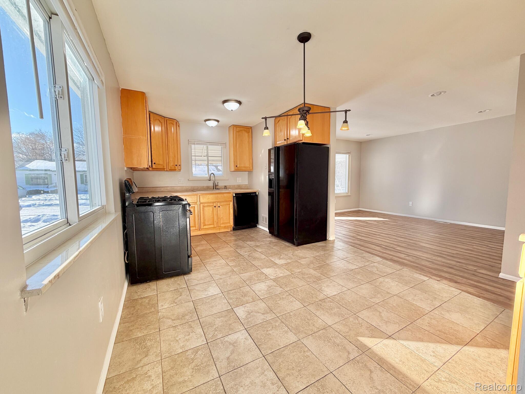 32458 Linderman Avenue