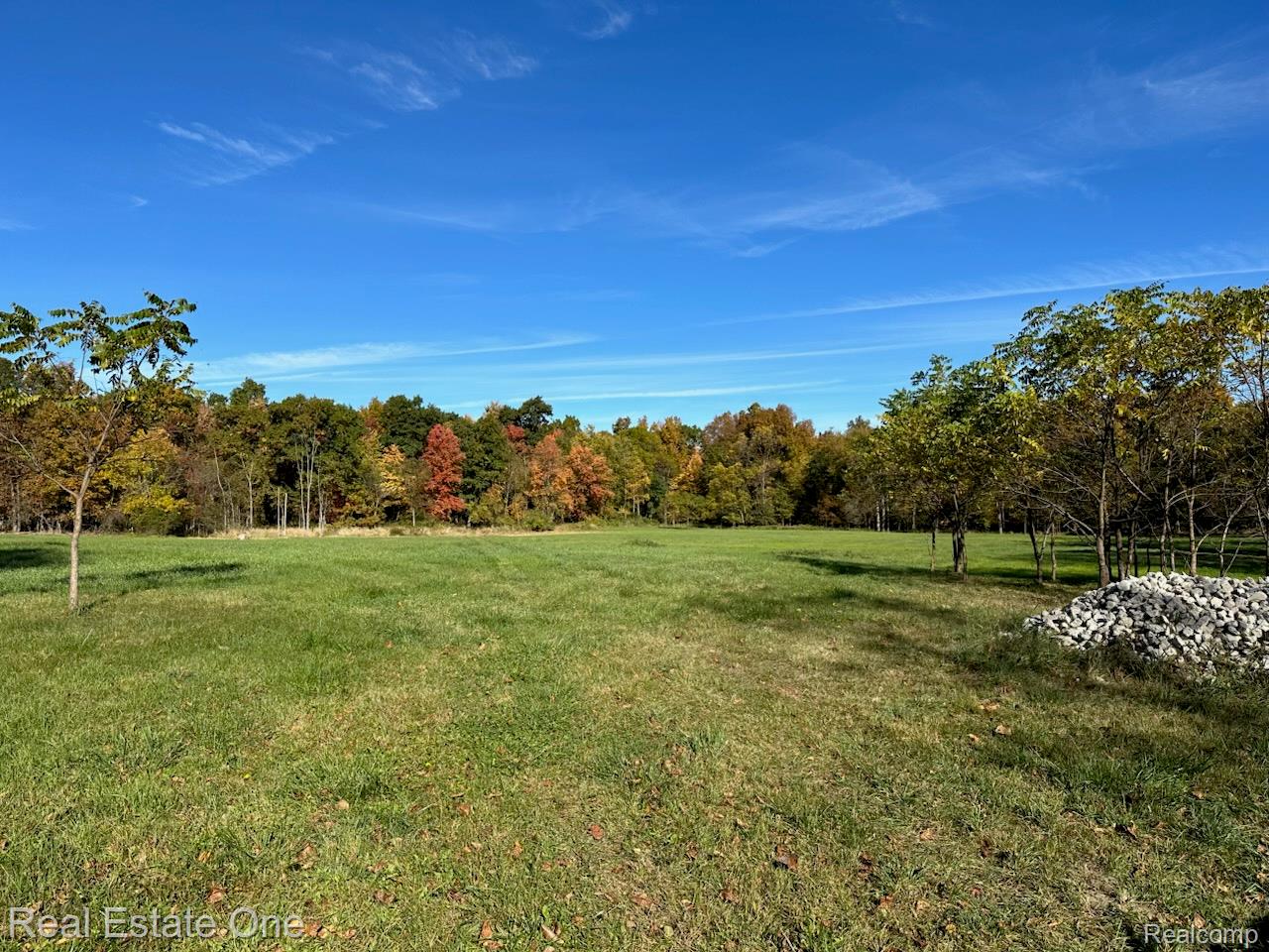360 N Hadley Rd