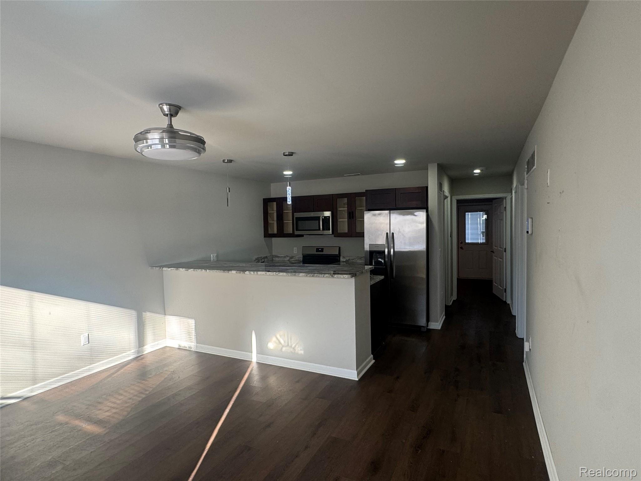 15223 Maplewood Avenue