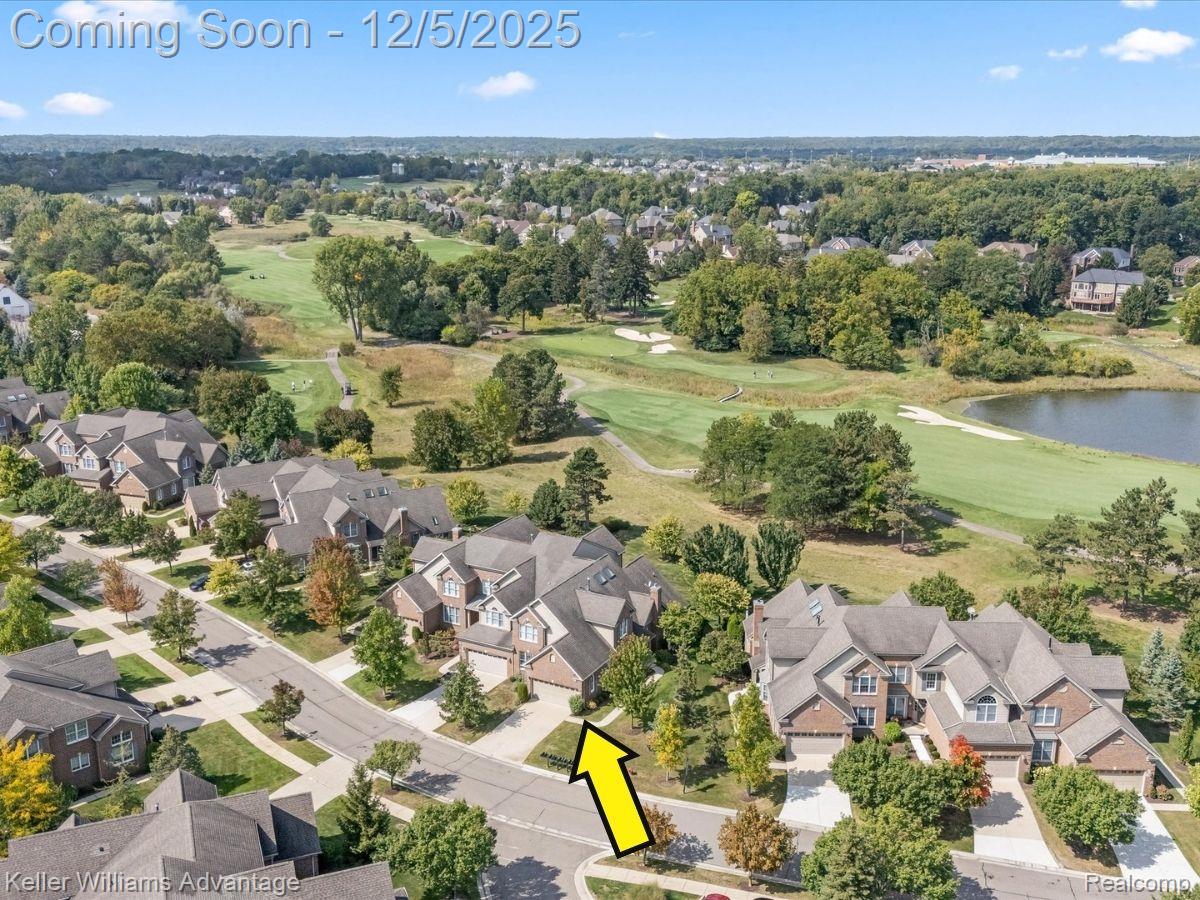 44604 Broadmoor Circle N