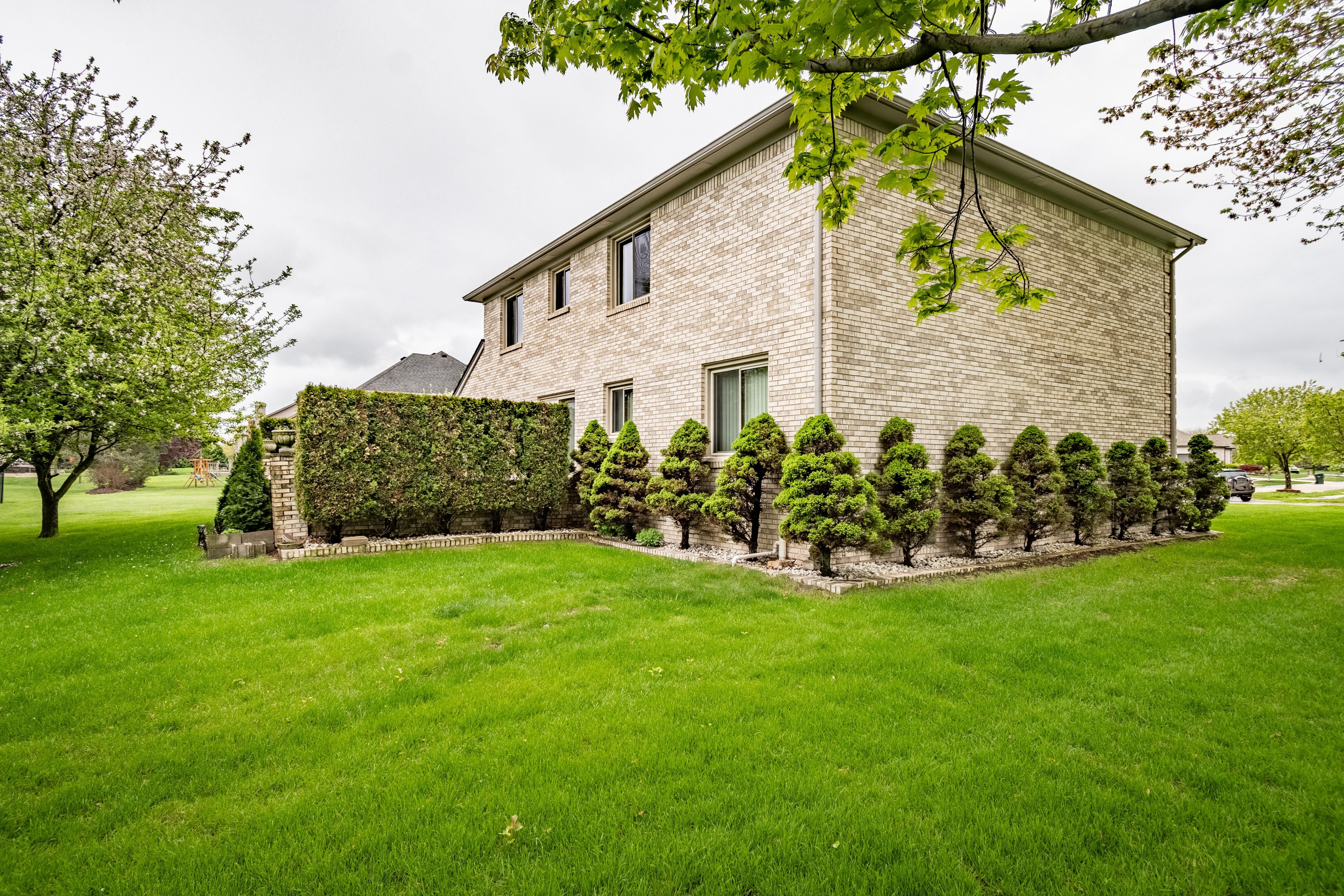 47630 ROBINS NEST Drive