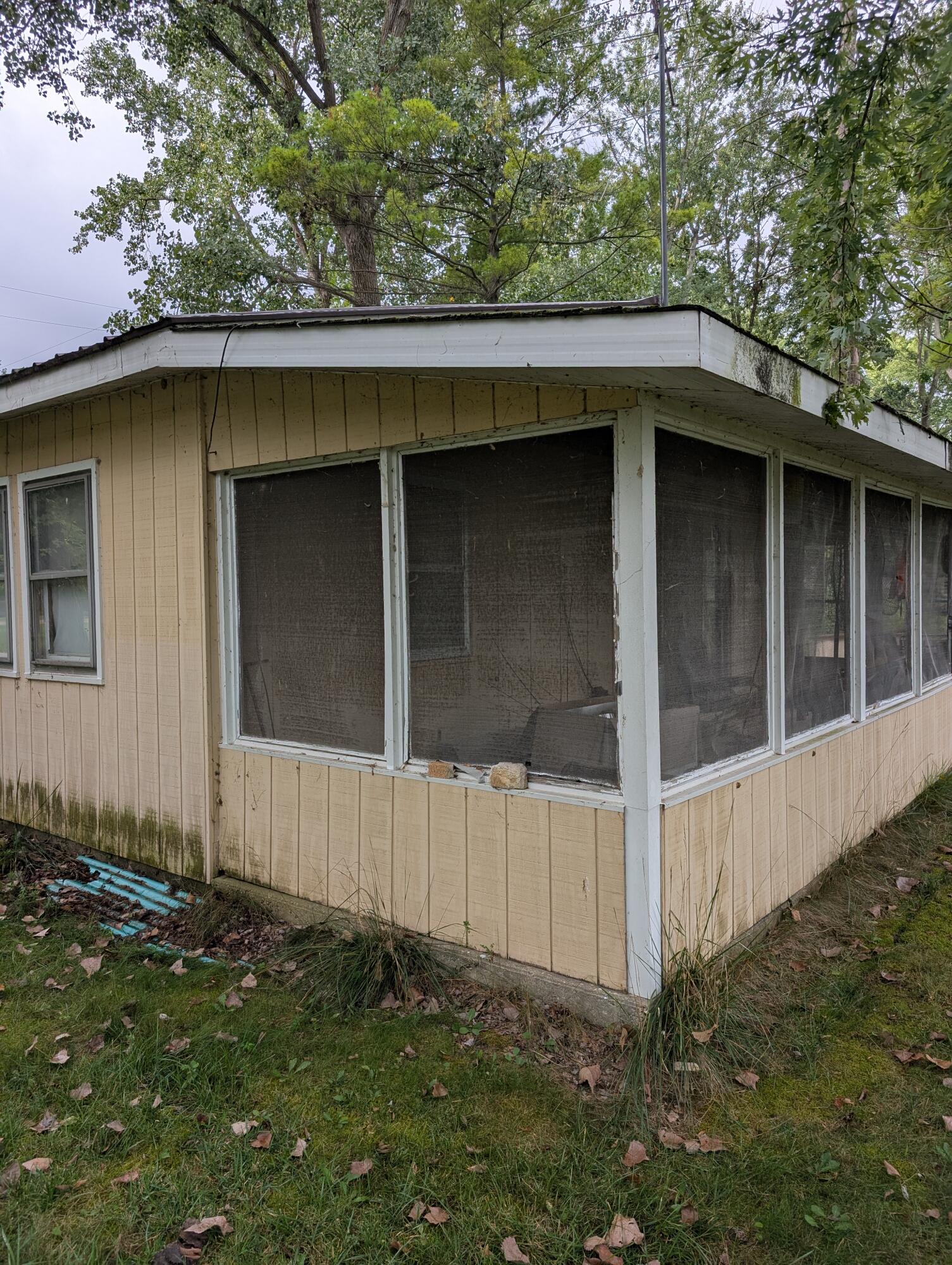 4233 Swan Lake Drive