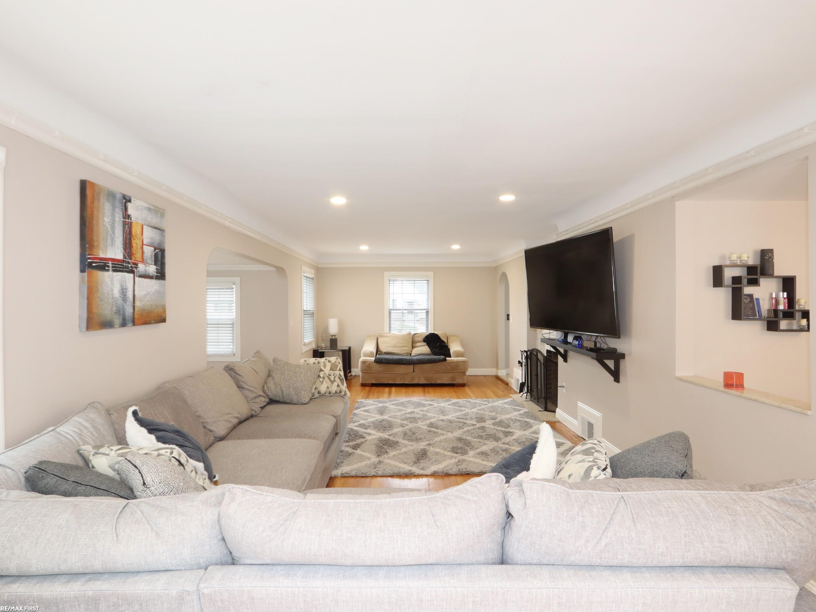 31778 Cloverly Court