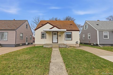 29871 Quinkert Street Roseville City MI 48066