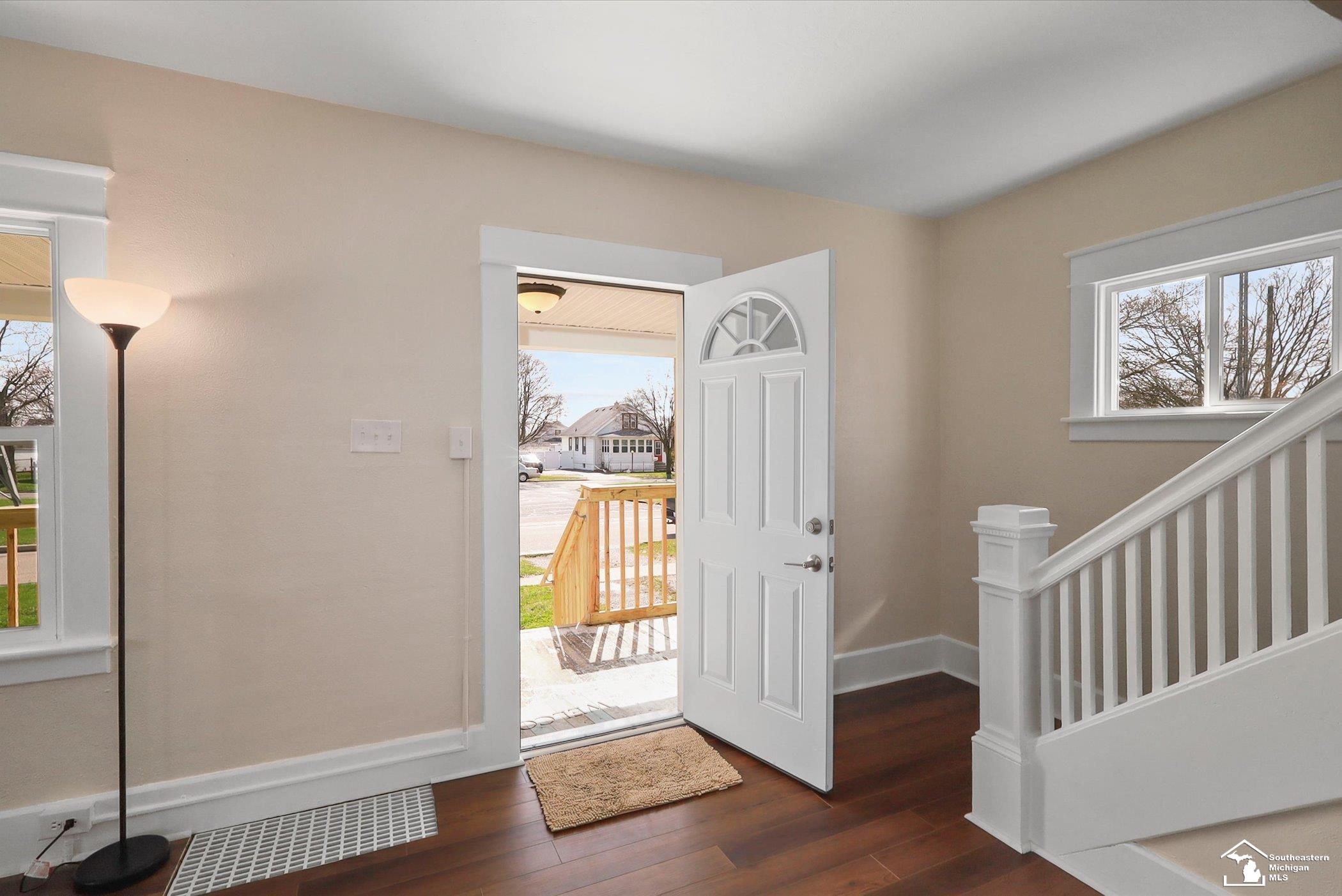537 Maple Boulevard