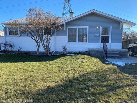 4812 BERWYN Drive Warren City MI 48092