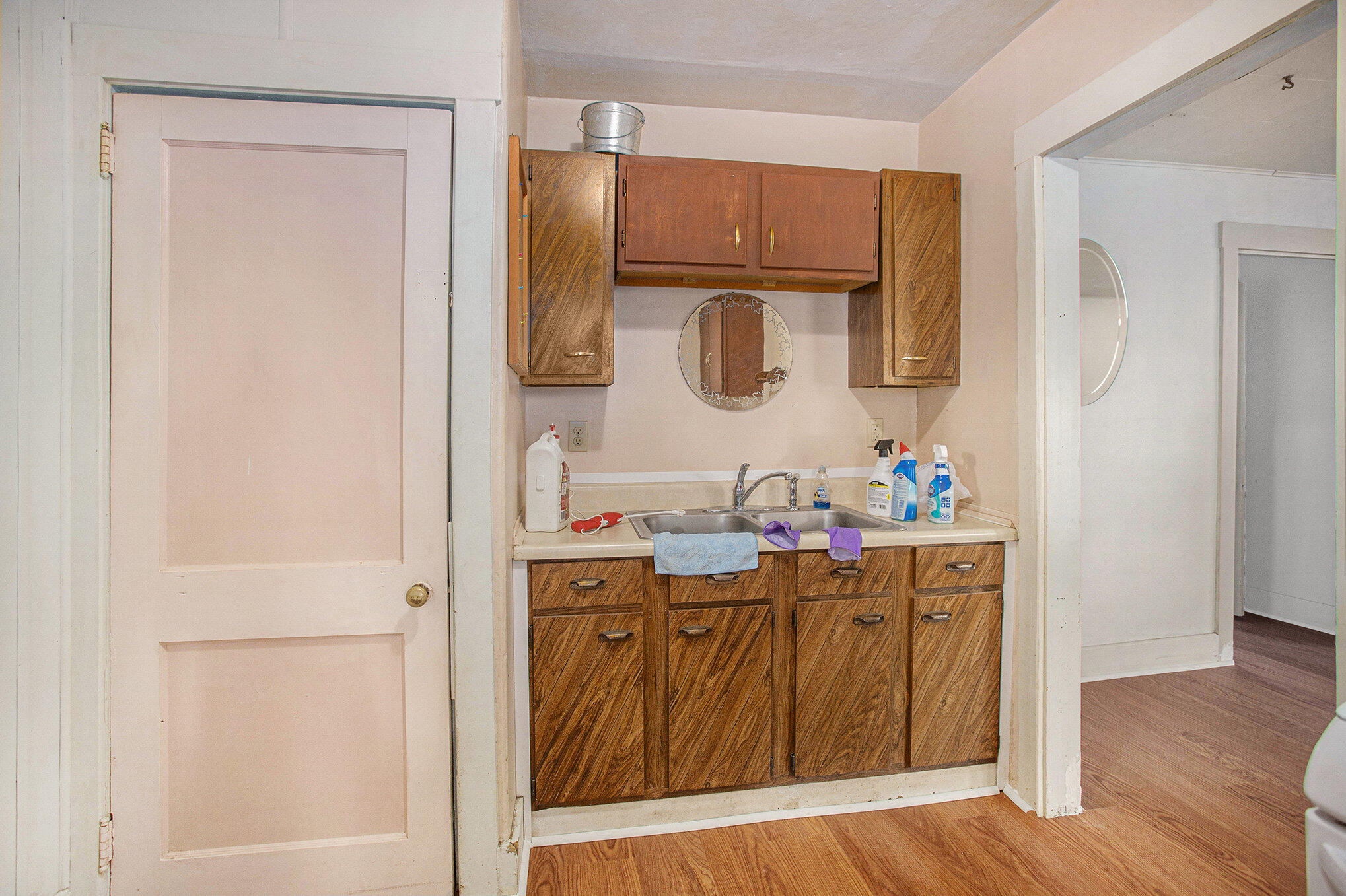 Battle Creek City, Michigan 49015, United States, 2 Bedrooms Bedrooms, ,1 BathroomBathrooms,Residential,Active,166803