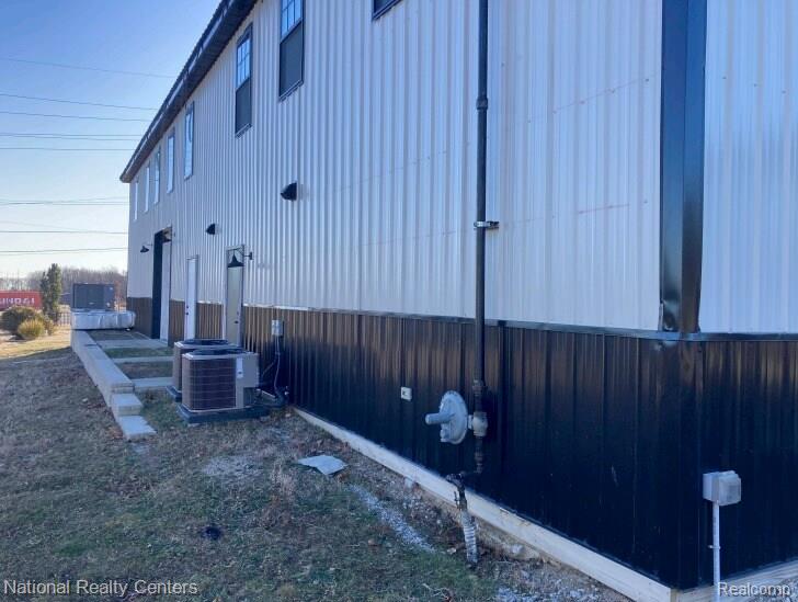 496 E Avon Road