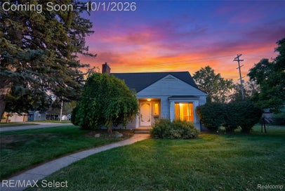 1914 E 2nd Street Flint City MI 48503