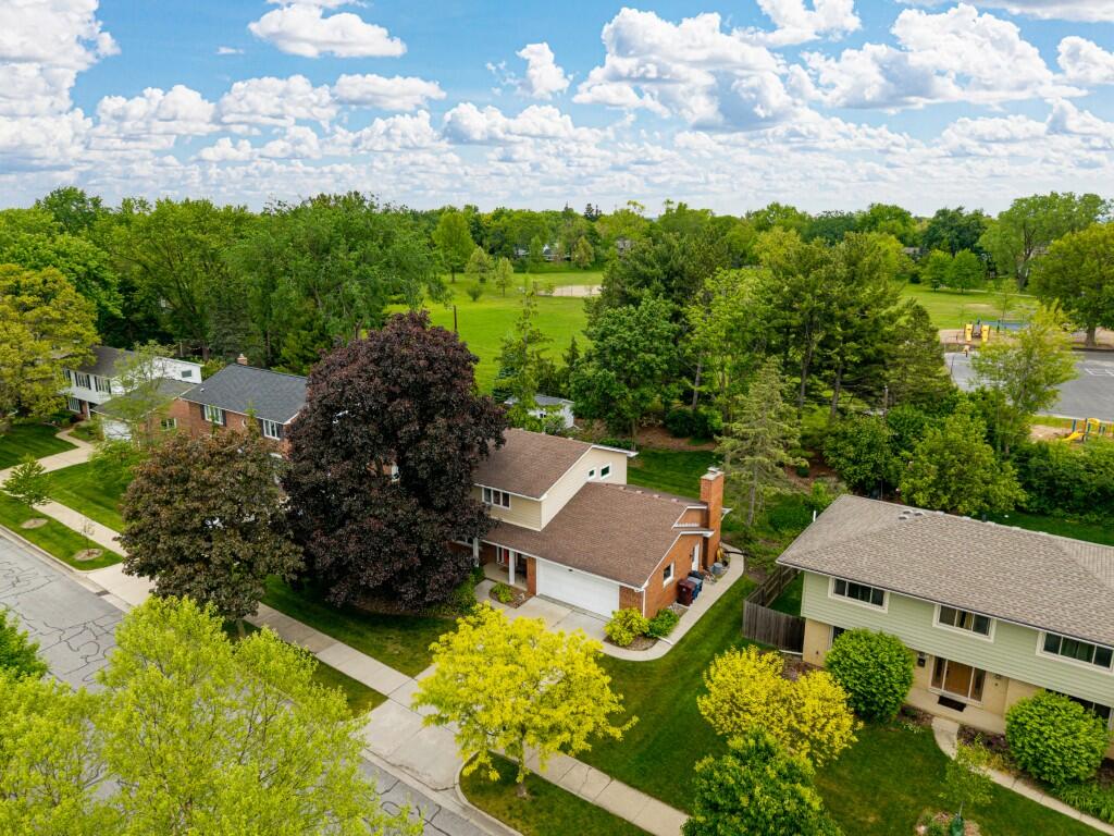 2228 Delaware Drive